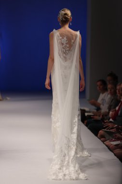 Amare gelin Couture sonbahar 2017 koleksiyonu gösteri