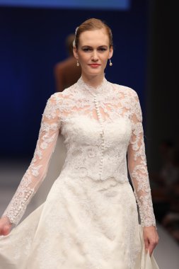 Amare gelin Couture sonbahar 2017 koleksiyonu gösteri