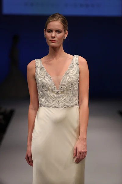 Amare Novia Couture Otoño 2017 colección espectáculo —  Fotos de Stock