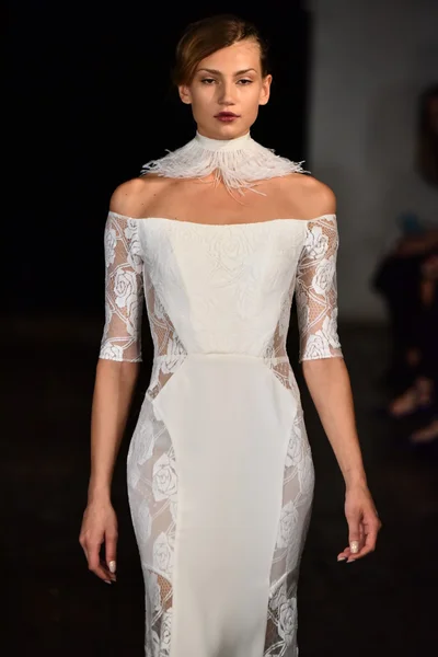 Rivini Fall 2017 Bridal collection show — Stock Photo, Image