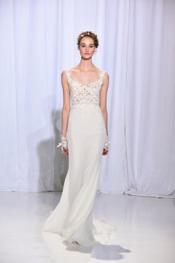  Reem Acra sonbahar 2017 Gelin Koleksiyonu gösteri