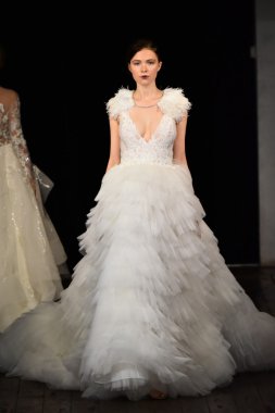  Rivini sonbahar 2017 Gelin Koleksiyonu gösteri