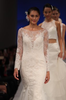 Amare gelin Couture sonbahar 2017 koleksiyonu gösteri 