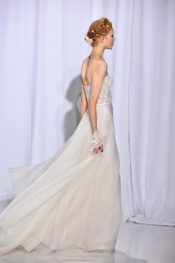  Reem Acra sonbahar 2017 Gelin Koleksiyonu gösteri