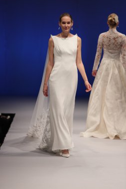  Amare gelin Couture sonbahar 2017 koleksiyonu gösteri