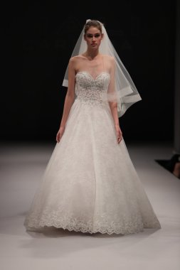 Milady Sonbahar Eve 2017 koleksiyon gösterisi