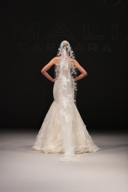 Milady Sonbahar Eve 2017 koleksiyon gösterisi