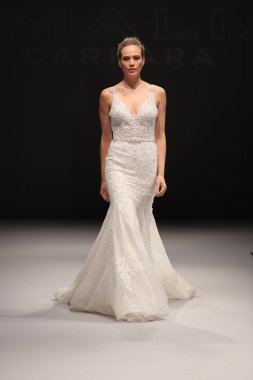 Milady Sonbahar Eve 2017 koleksiyon gösterisi