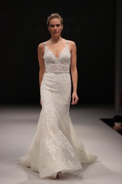 Milady Sonbahar Eve 2017 koleksiyon gösterisi