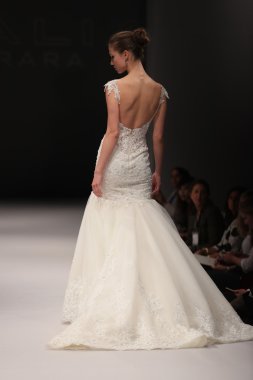 Milady Sonbahar Eve 2017 koleksiyon gösterisi