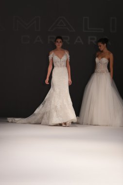 Milady Sonbahar Eve 2017 koleksiyon gösterisi 