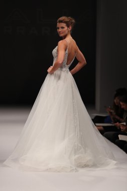 Milady Sonbahar Eve 2017 koleksiyon gösterisi