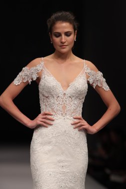 Milady Sonbahar Eve 2017 koleksiyon gösterisi