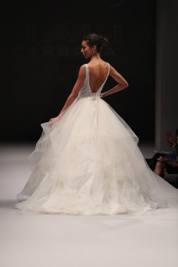 Milady Sonbahar Eve 2017 koleksiyon gösterisi