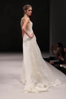 Milady Sonbahar Eve 2017 koleksiyon gösterisi