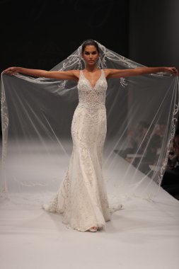 Milady Sonbahar Eve 2017 koleksiyon gösterisi