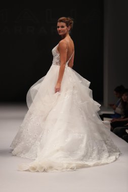 Milady Sonbahar Eve 2017 koleksiyon gösterisi