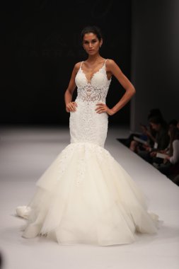 Milady Sonbahar Eve 2017 koleksiyon gösterisi