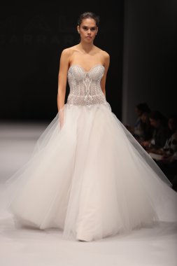 Milady Sonbahar Eve 2017 koleksiyon gösterisi