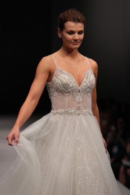 Milady Sonbahar Eve 2017 koleksiyon gösterisi