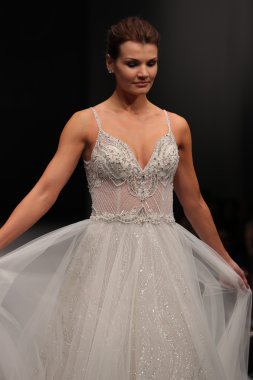 Milady Sonbahar Eve 2017 koleksiyon gösterisi