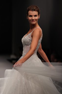  Milady Sonbahar Eve 2017 koleksiyon gösterisi