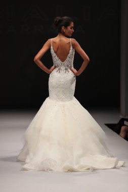  Milady Sonbahar Eve 2017 koleksiyon gösterisi