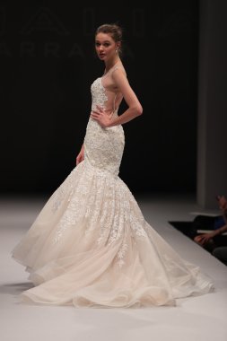  Milady Sonbahar Eve 2017 koleksiyon gösterisi