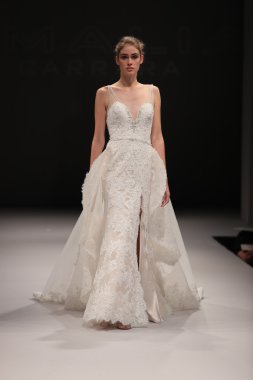  Milady Sonbahar Eve 2017 koleksiyon gösterisi