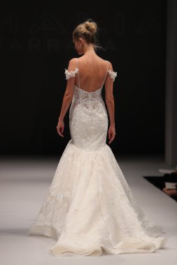  Milady Sonbahar Eve 2017 koleksiyon gösterisi