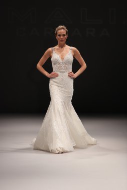  Milady Sonbahar Eve 2017 koleksiyon gösterisi