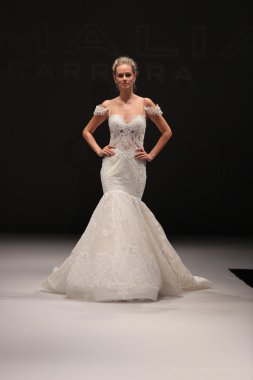  Milady Sonbahar Eve 2017 koleksiyon gösterisi