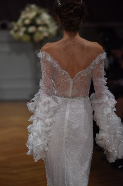 Alon Livne beyaz 2017 gelinlik koleksiyonu