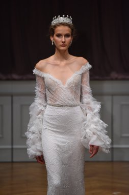 Alon Livne beyaz 2017 gelinlik koleksiyonu