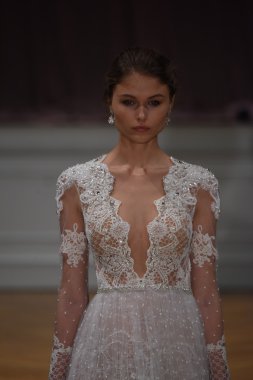 Alon Livne beyaz 2017 gelinlik koleksiyonu
