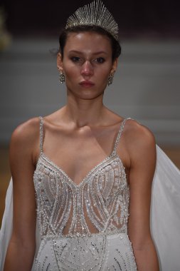 Alon Livne beyaz 2017 gelinlik koleksiyonu