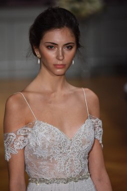 Alon Livne beyaz 2017 gelinlik koleksiyonu