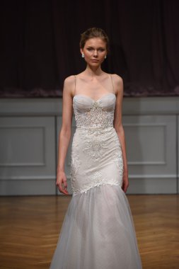 Alon Livne beyaz 2017 gelinlik koleksiyonu