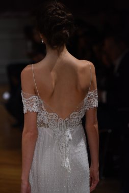 Alon Livne beyaz 2017 gelinlik koleksiyonu