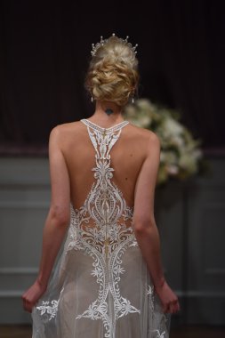 Alon Livne beyaz 2017 gelinlik koleksiyonu