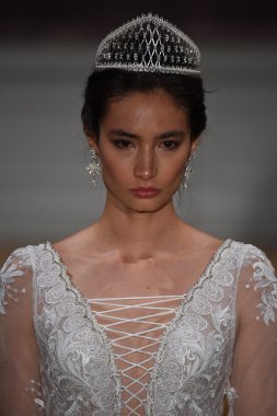 Alon Livne beyaz 2017 gelinlik koleksiyonu