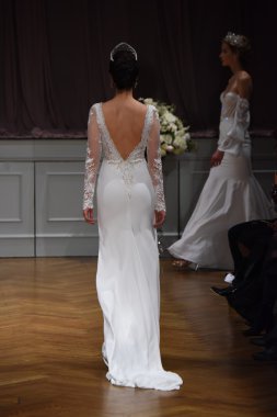 Alon Livne beyaz 2017 gelinlik koleksiyonu