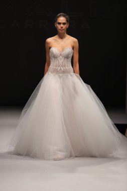  Milady Sonbahar Eve 2017 koleksiyon gösterisi