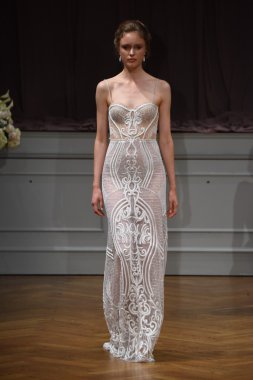 Alon Livne beyaz 2017 gelinlik koleksiyonu