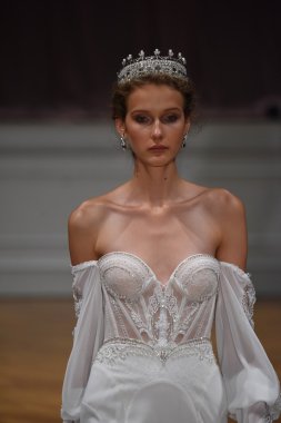 Alon Livne beyaz 2017 gelinlik koleksiyonu