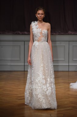 Alon Livne beyaz 2017 gelinlik koleksiyonu