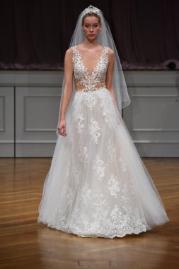 Alon Livne beyaz 2017 gelinlik koleksiyonu