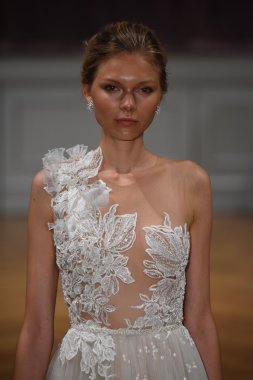 Alon Livne beyaz 2017 gelinlik koleksiyonu