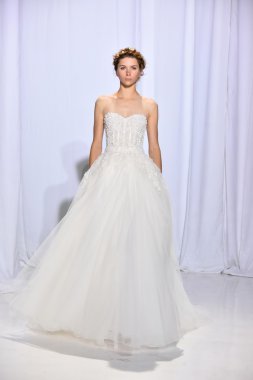 Reem Acra sonbahar 2017 Gelin Koleksiyonu