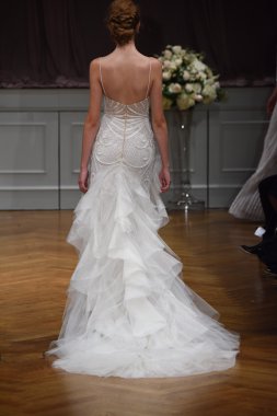 Alon Livne beyaz 2017 gelinlik koleksiyonu